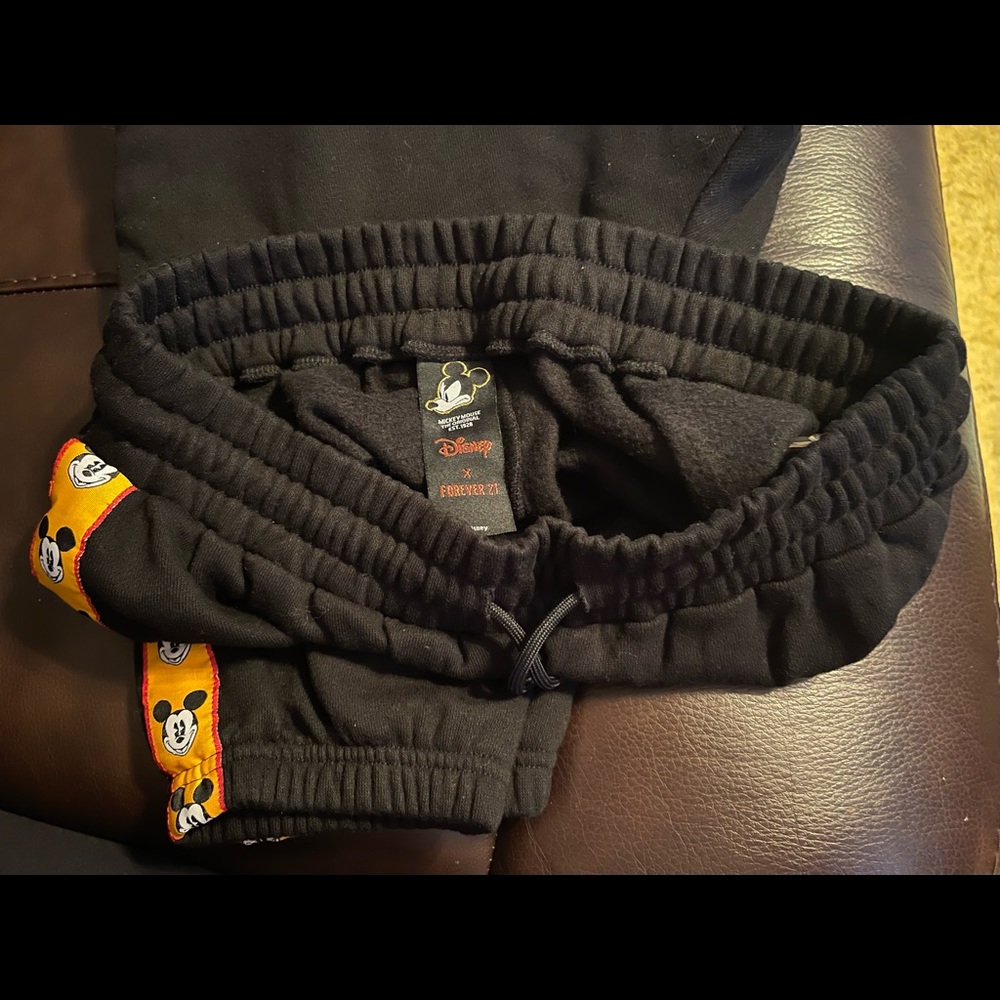 Mickey Joggers